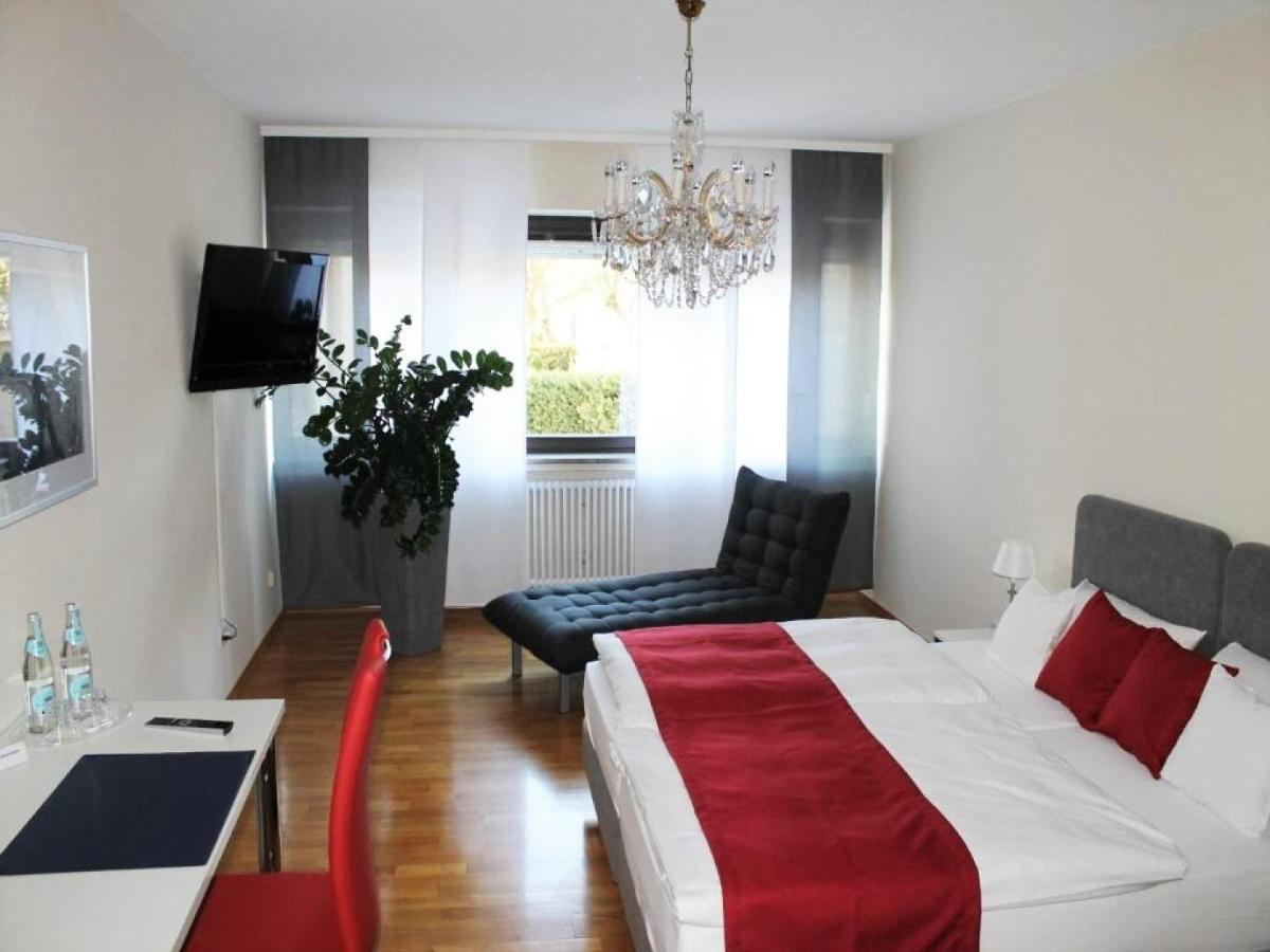 Hotel Garni Bellevue Bad Füssing エクステリア 写真