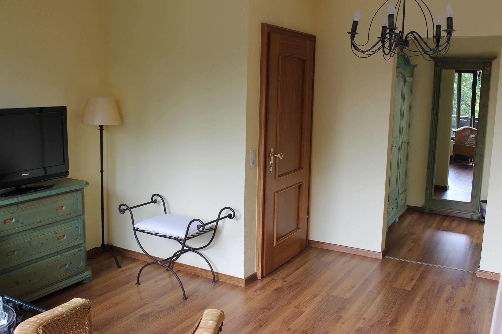 Hotel Garni Bellevue Bad Füssing エクステリア 写真